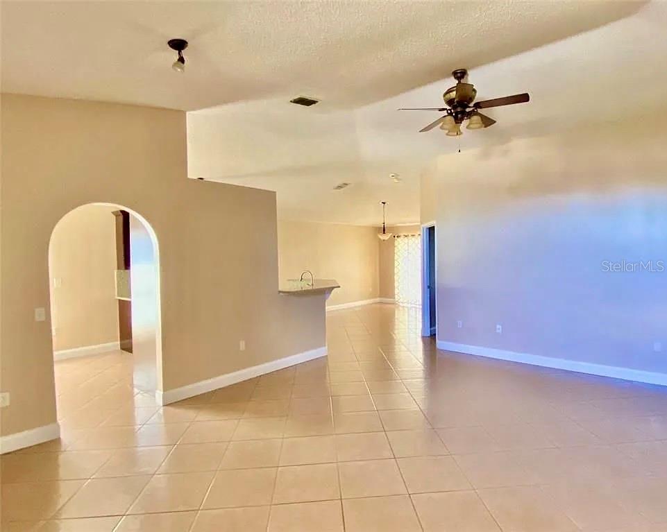 Image 13 of 32 For 245 Cardiff Avenue