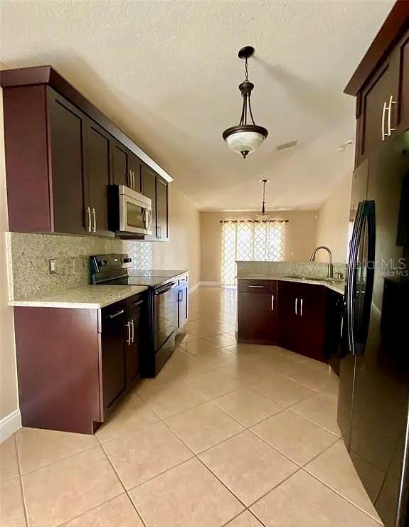 Image 7 of 32 For 245 Cardiff Avenue