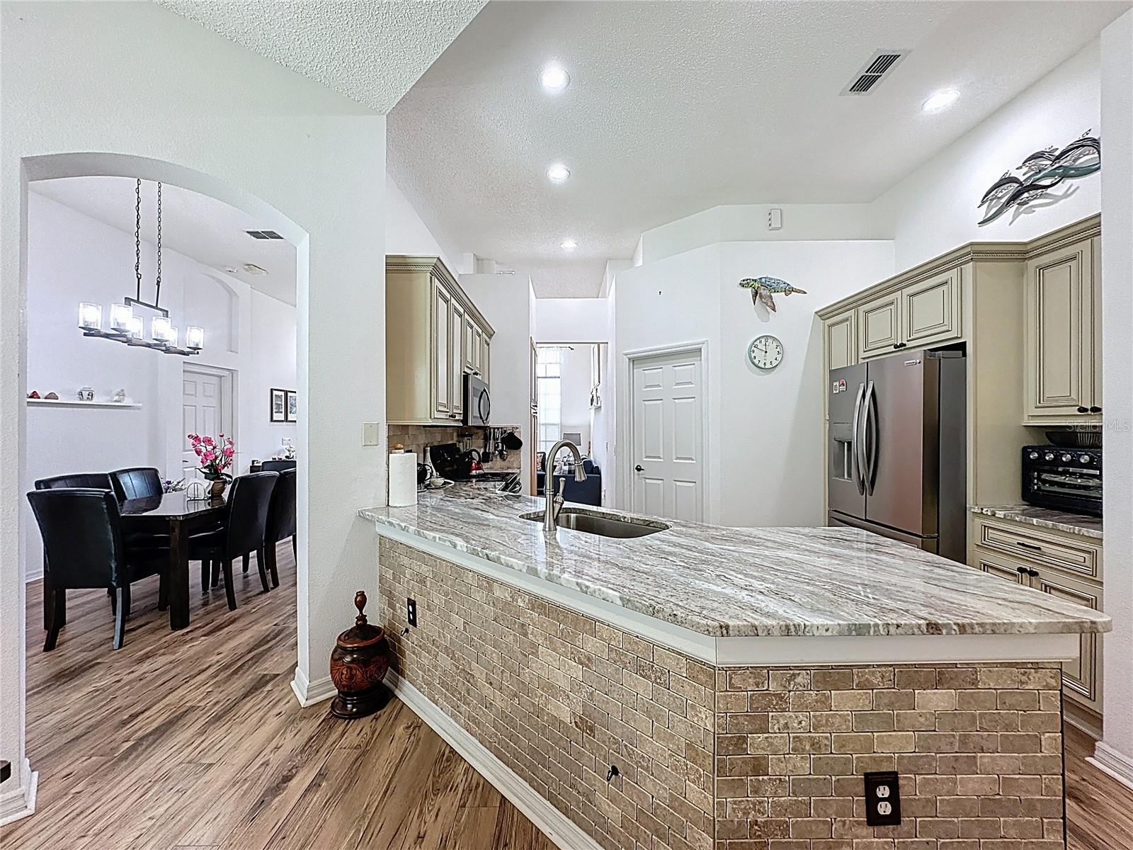 Image 13 of 91 For 1646 Dunes Court