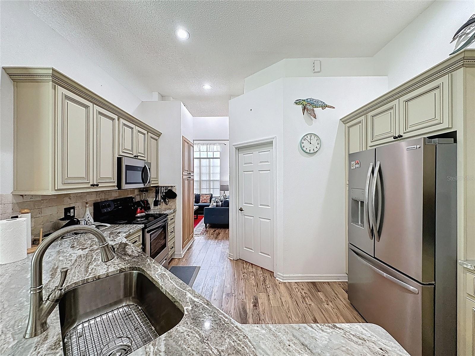 Image 18 of 91 For 1646 Dunes Court