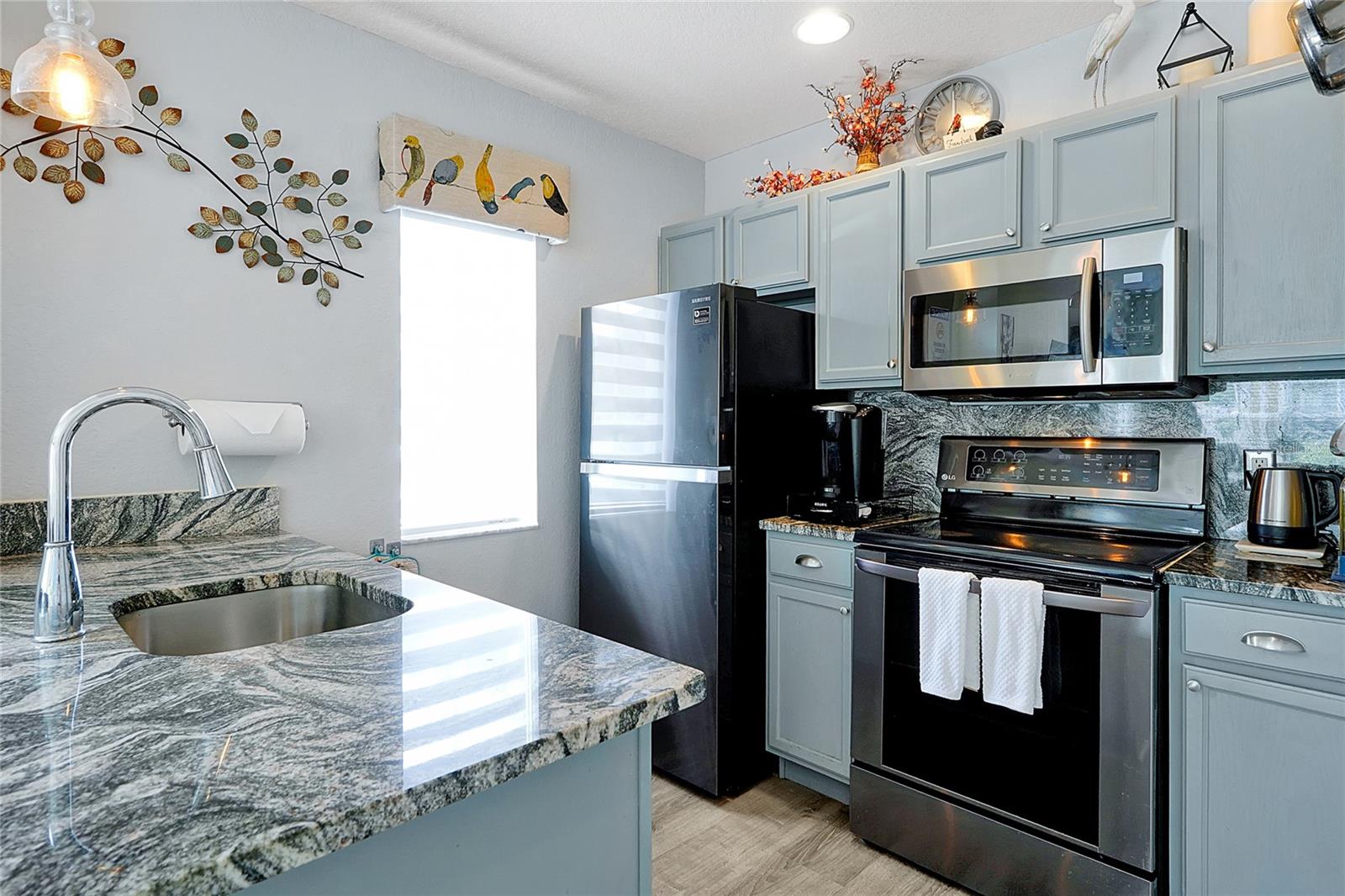 Image 9 of 51 For 2618 Lodi Circle  102