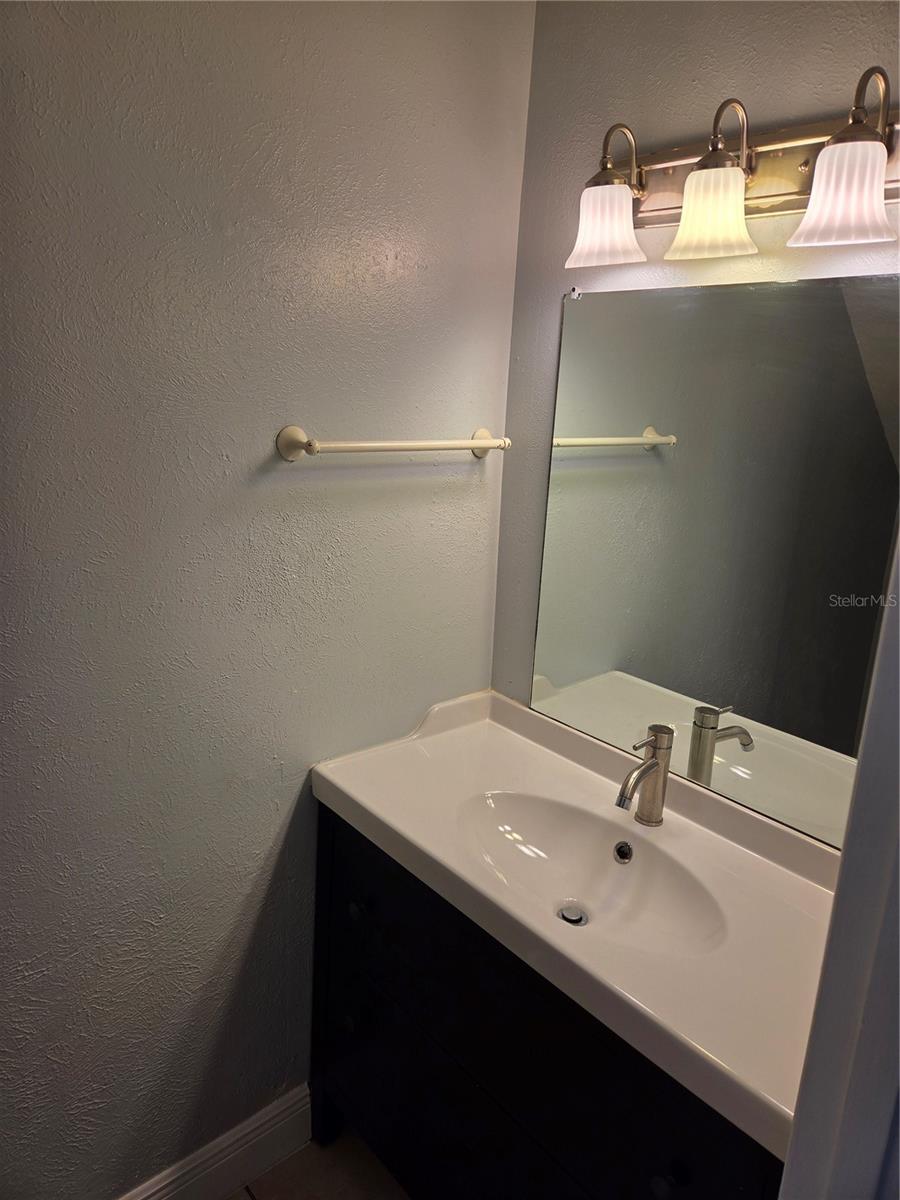 Image 3 of 16 For 4001 Woodfern Drive Ge