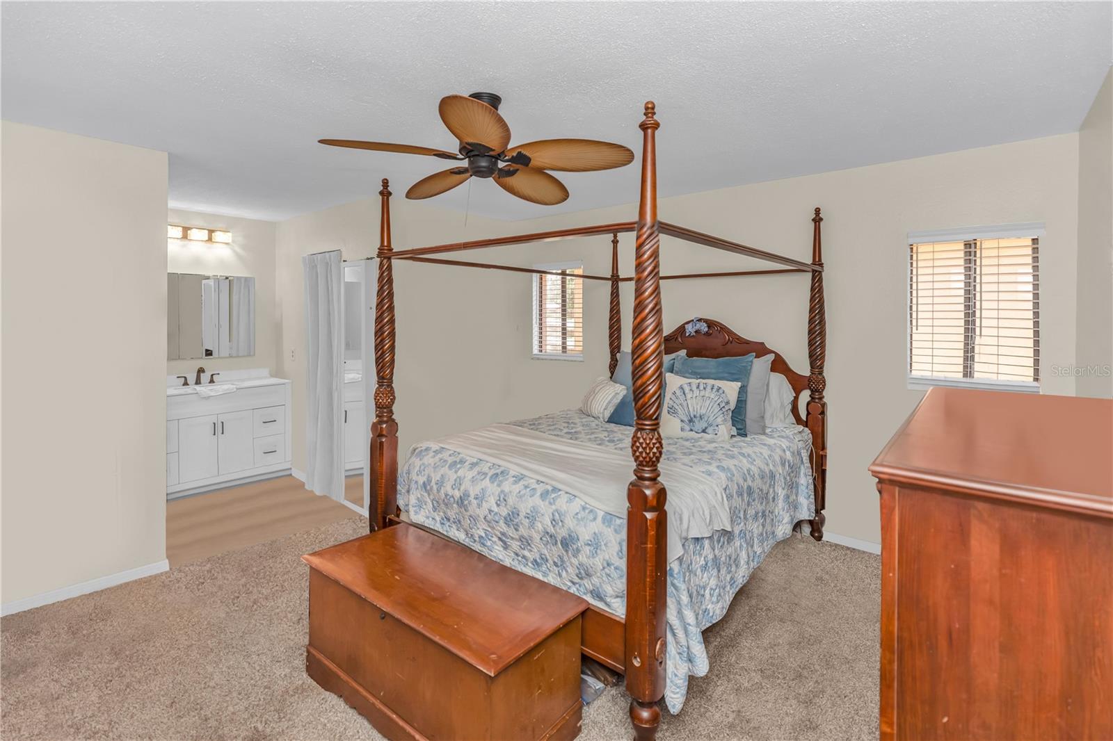 Image 19 of 25 For 240 Sunshower Court