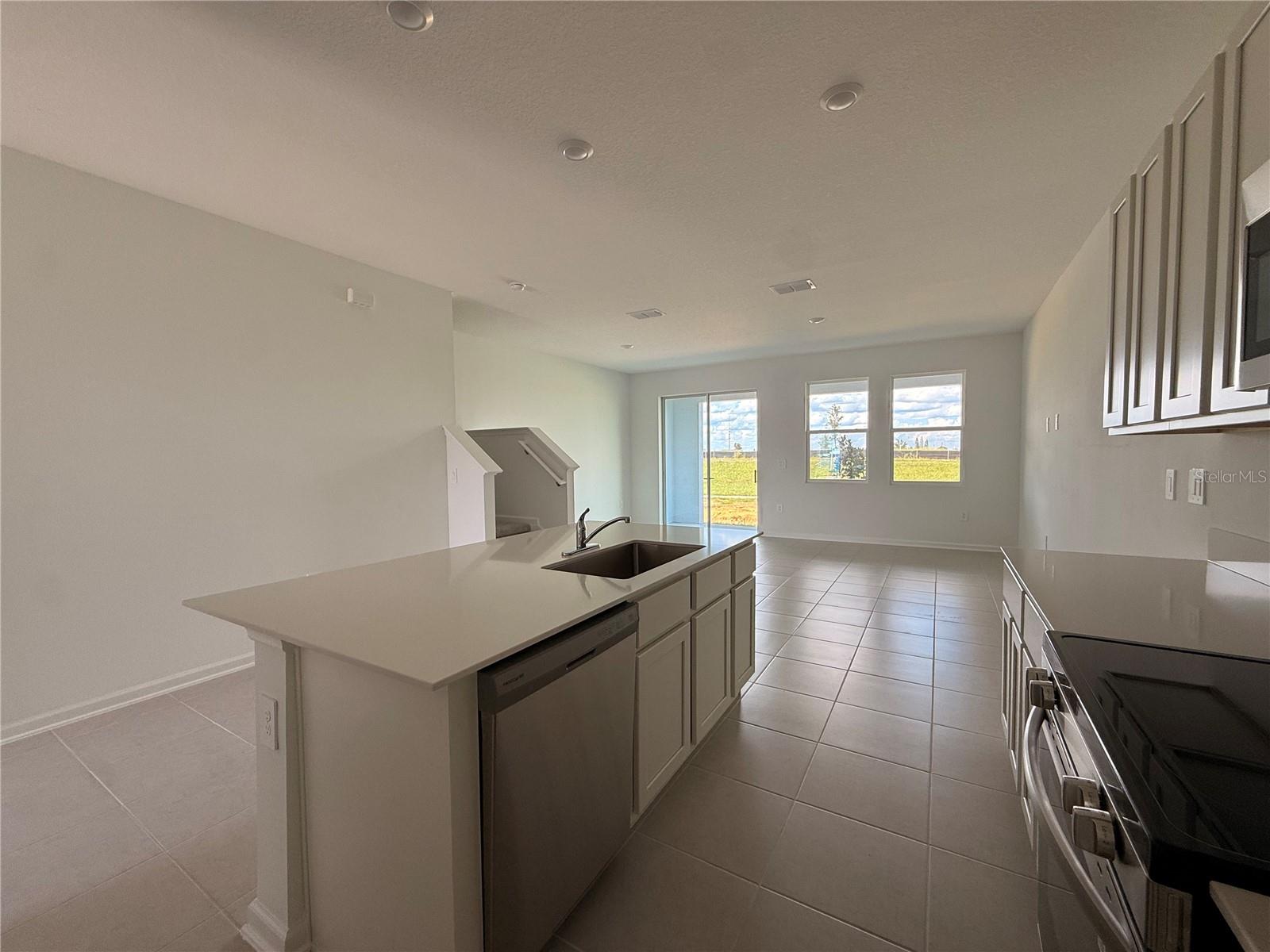 Image 4 of 16 For 2999 Maloof