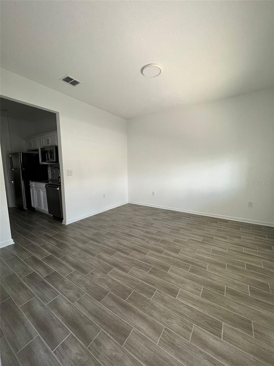 Image 4 of 9 For 6308 Chirpine Lane