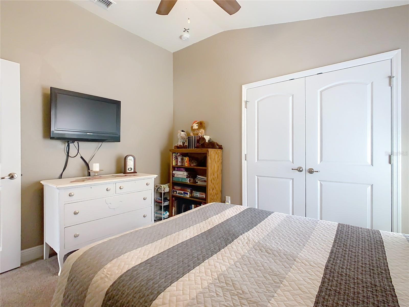 Image 32 of 45 For 649 Meadow Pointe Drive