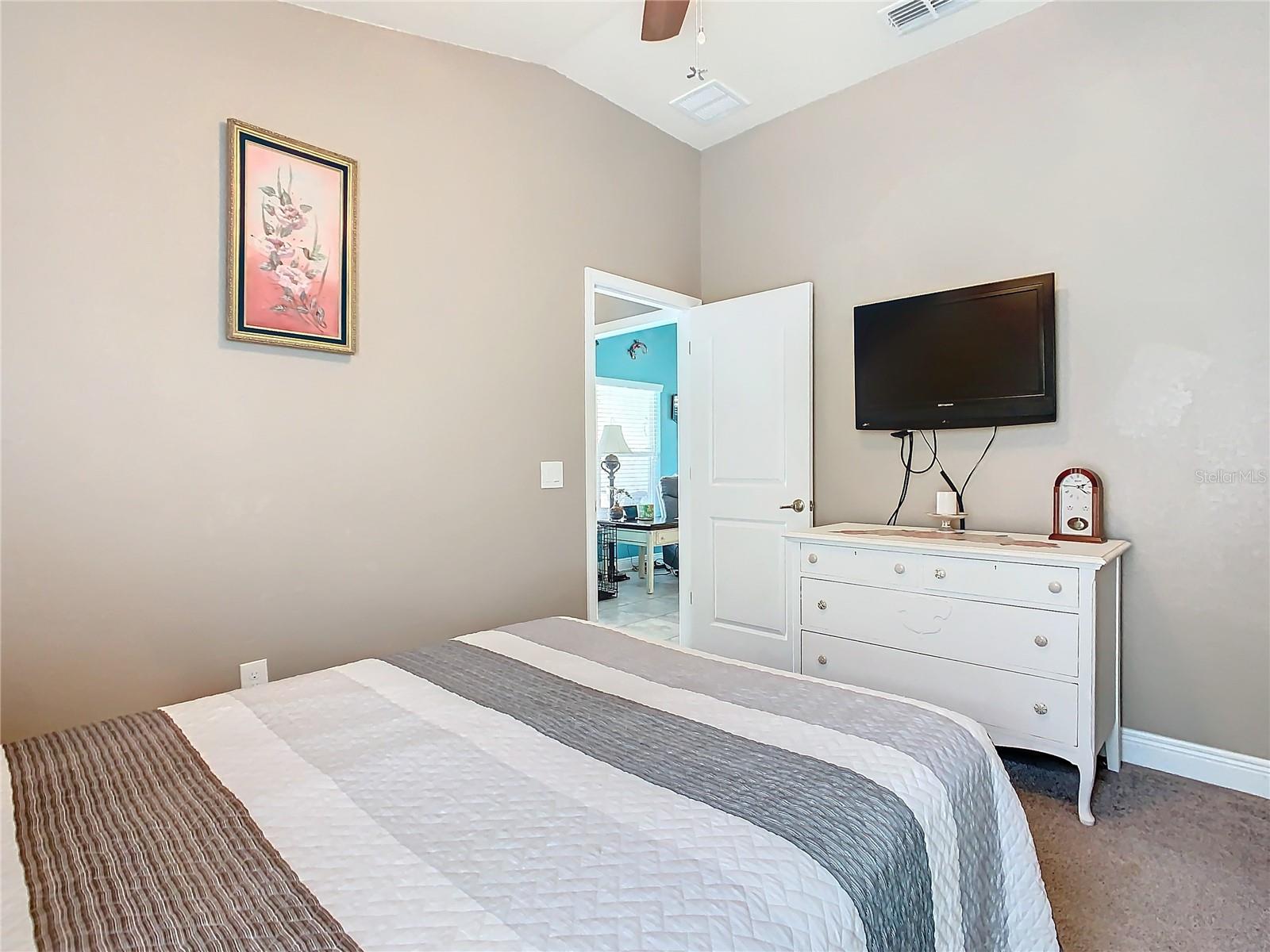 Image 34 of 45 For 649 Meadow Pointe Drive