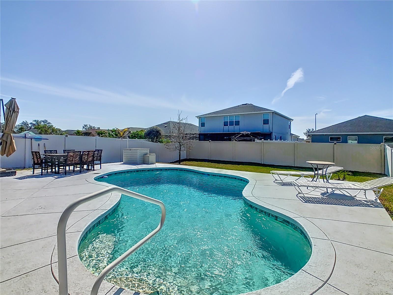 Image 43 of 45 For 649 Meadow Pointe Drive