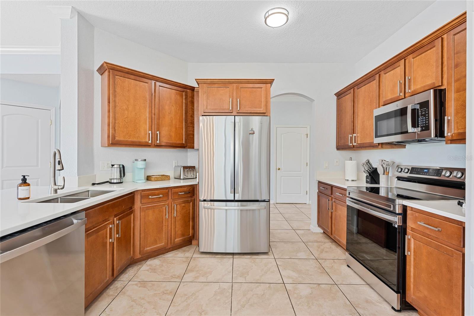 Image 8 of 33 For 606 Birkdale Street