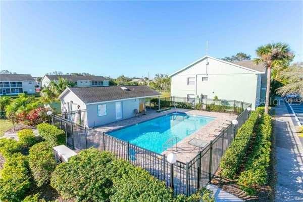 Image 10 of 14 For 4160 Pershing Pointe Place 1