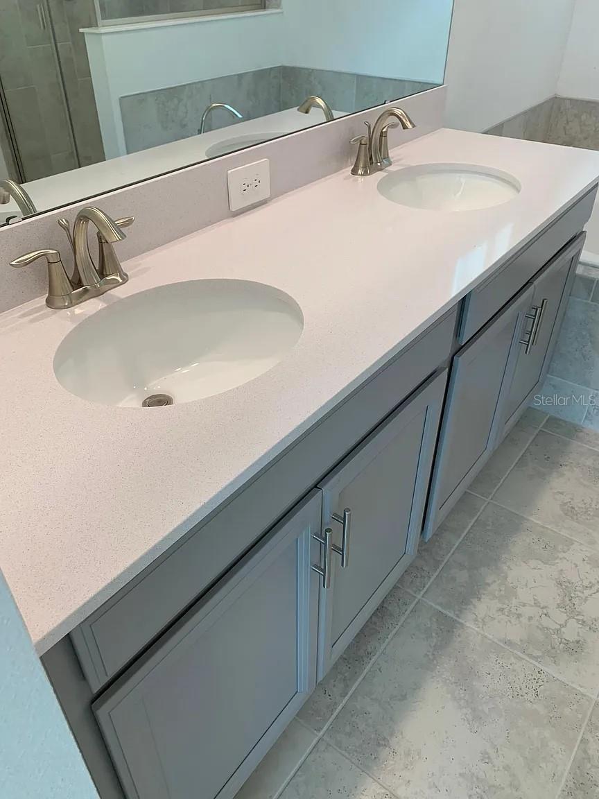 Image 7 of 20 For 2868 Camden Way