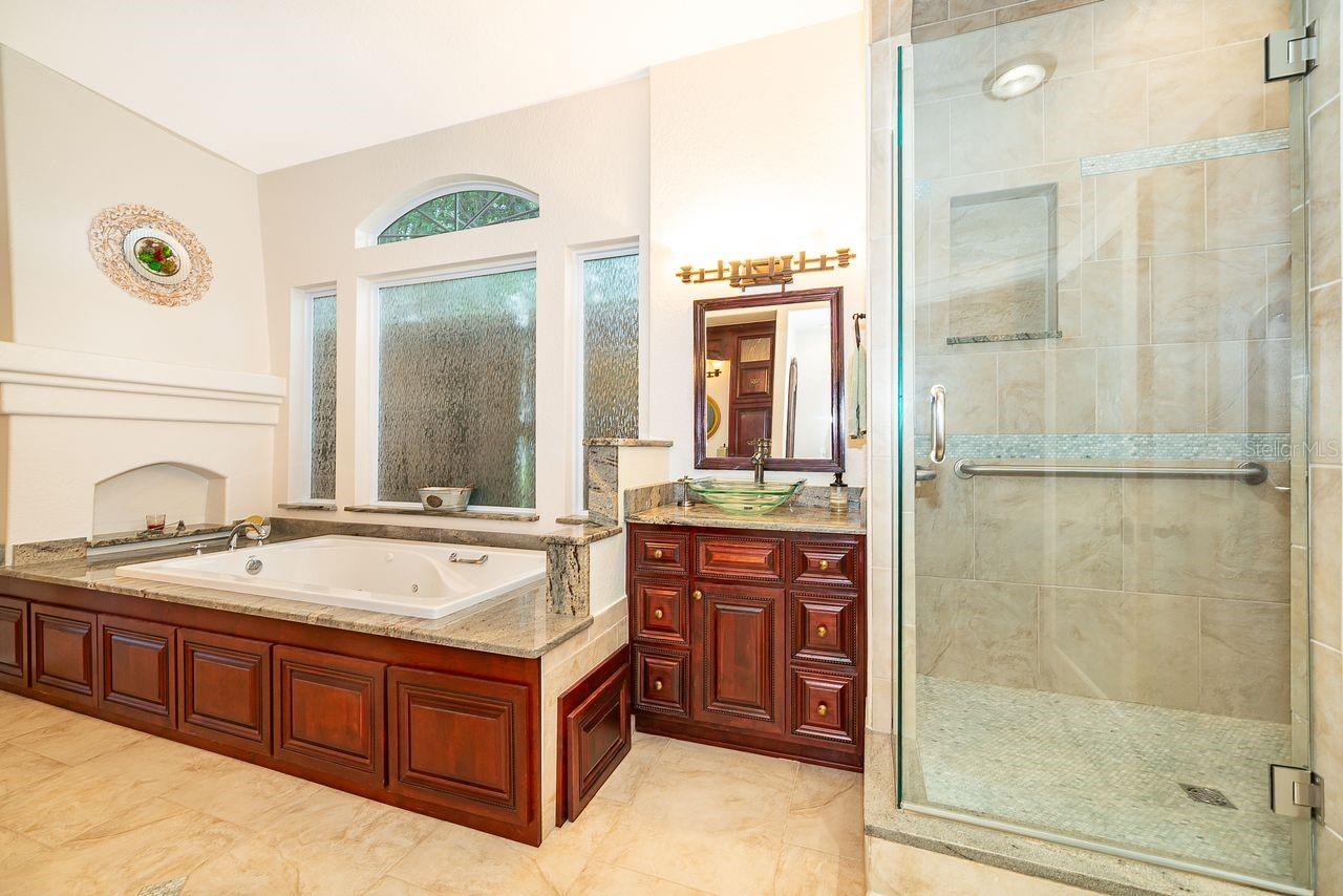 Image 25 of 43 For 2339 Neptune Road Unit A