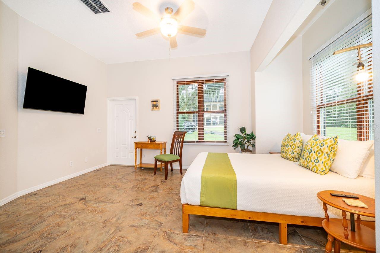 Image 28 of 43 For 2339 Neptune Road Unit A