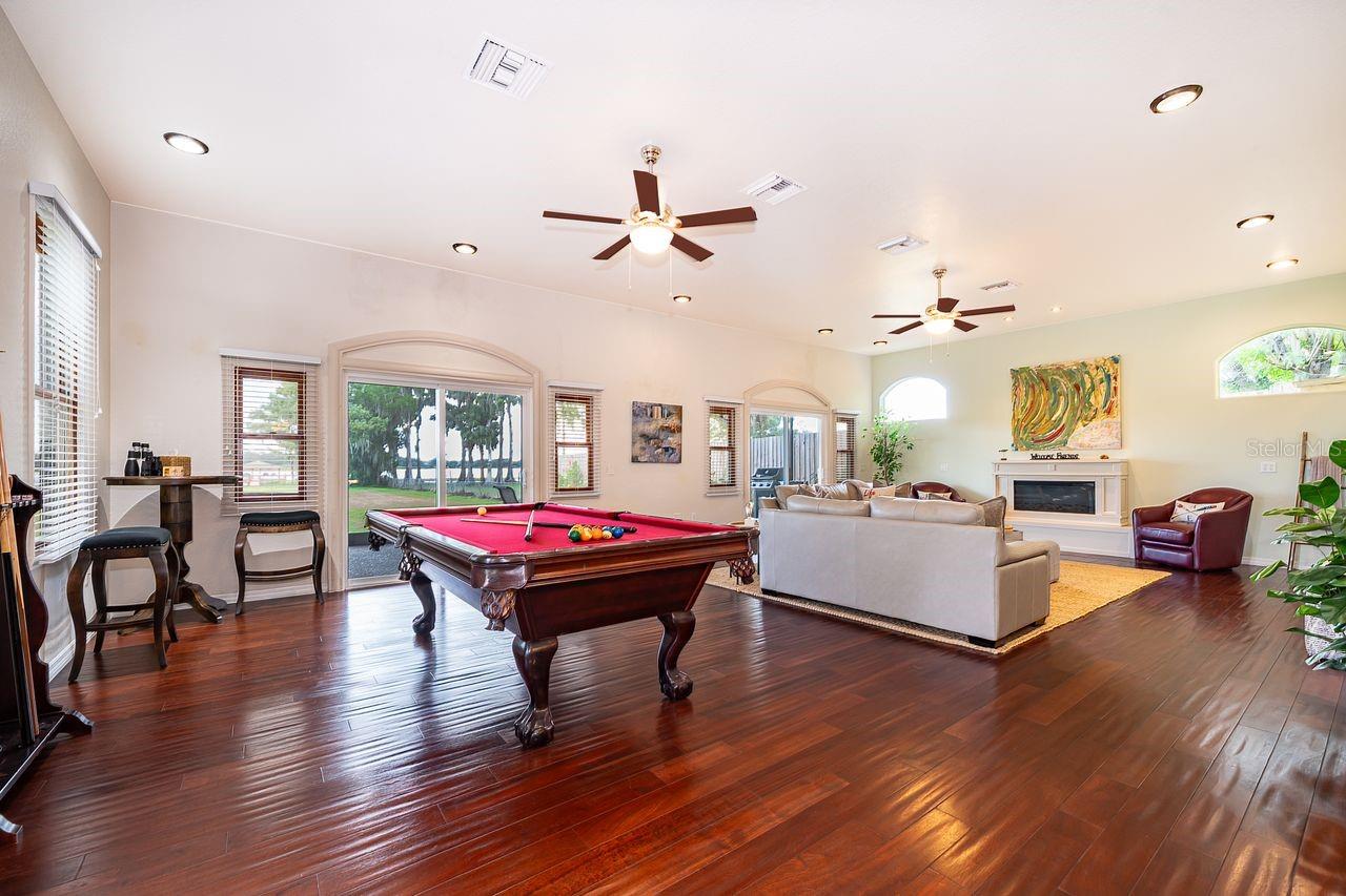 Image 4 of 43 For 2339 Neptune Road Unit A
