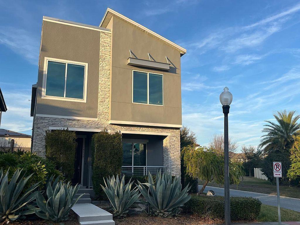 Image 3 of 23 For 14519 Crested Plume Drive