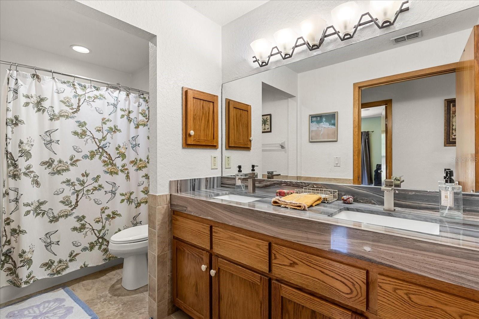 Image 31 of 86 For 1084 170th Street