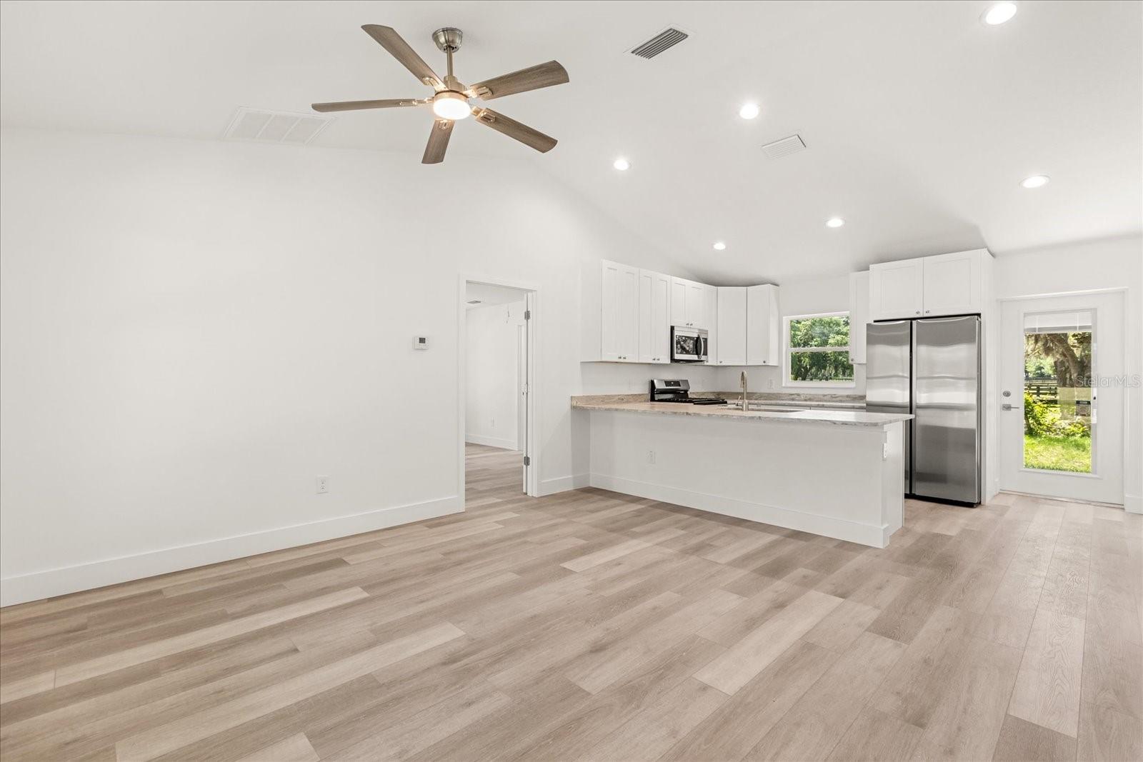 Image 61 of 86 For 1084 170th Street