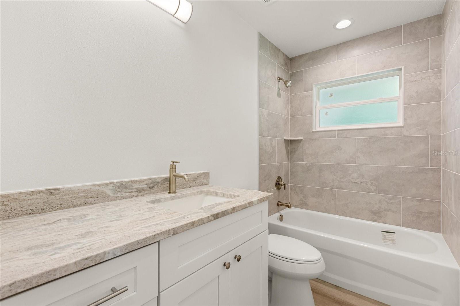Image 72 of 86 For 1084 170th Street
