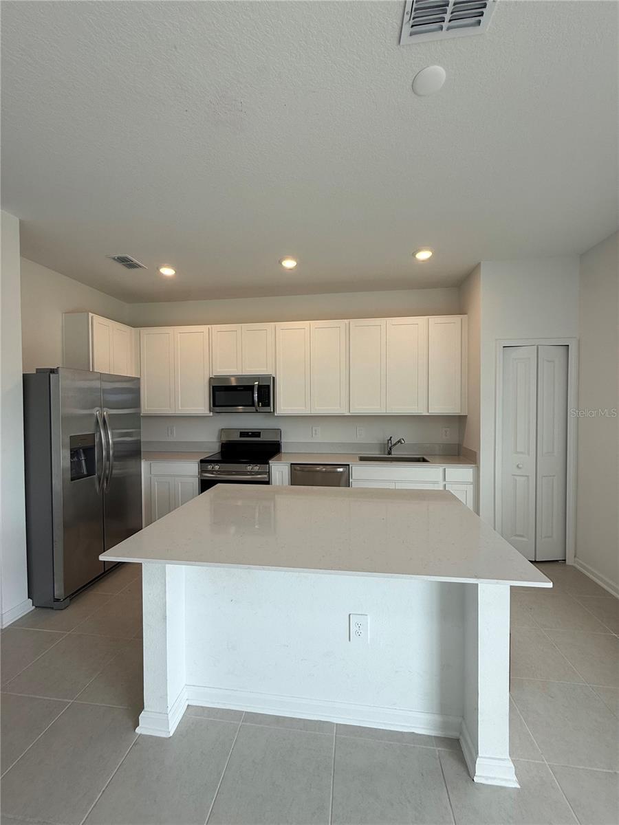 Image 10 of 35 For 3066 Chantilly Drive