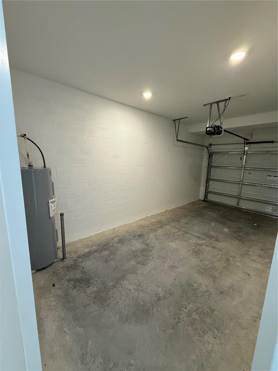 Image 33 of 35 For 3066 Chantilly Drive