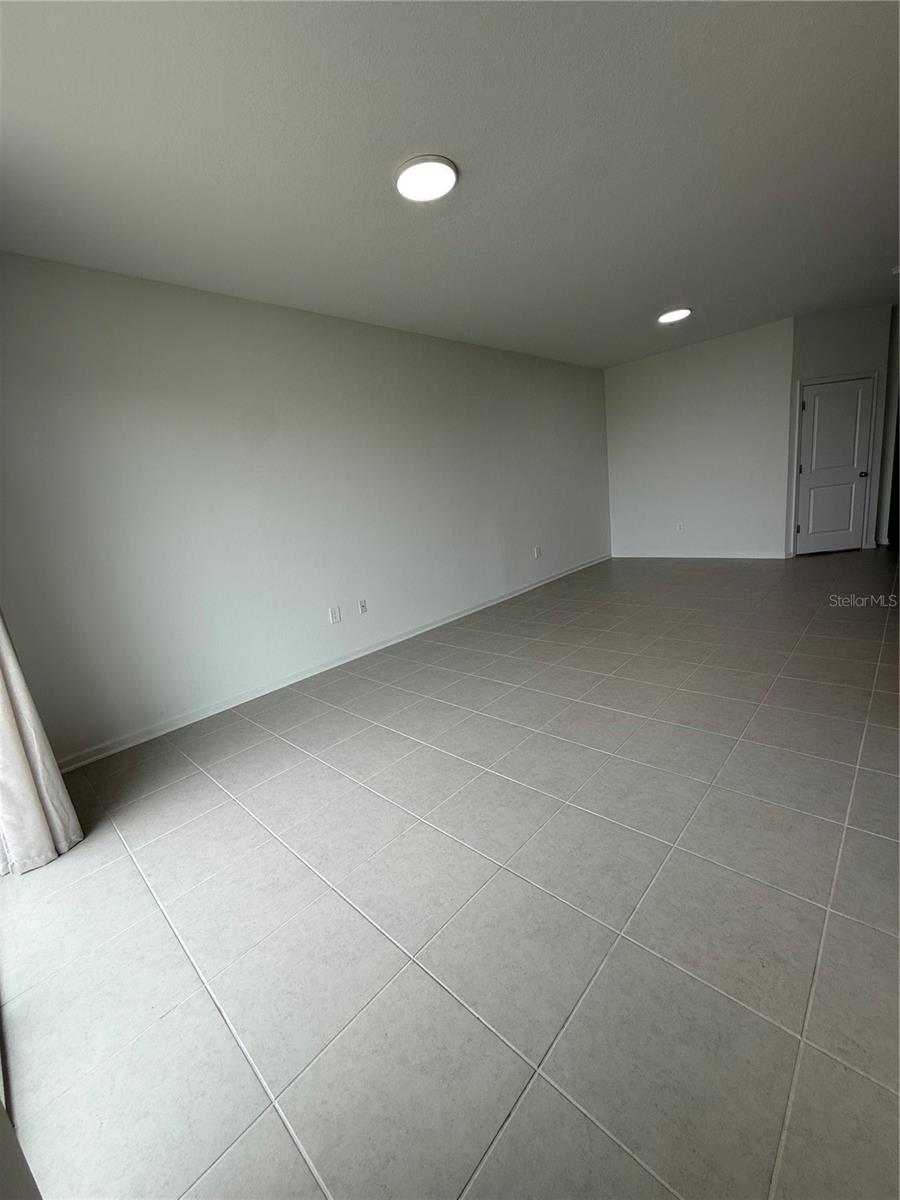 Image 9 of 35 For 3066 Chantilly Drive