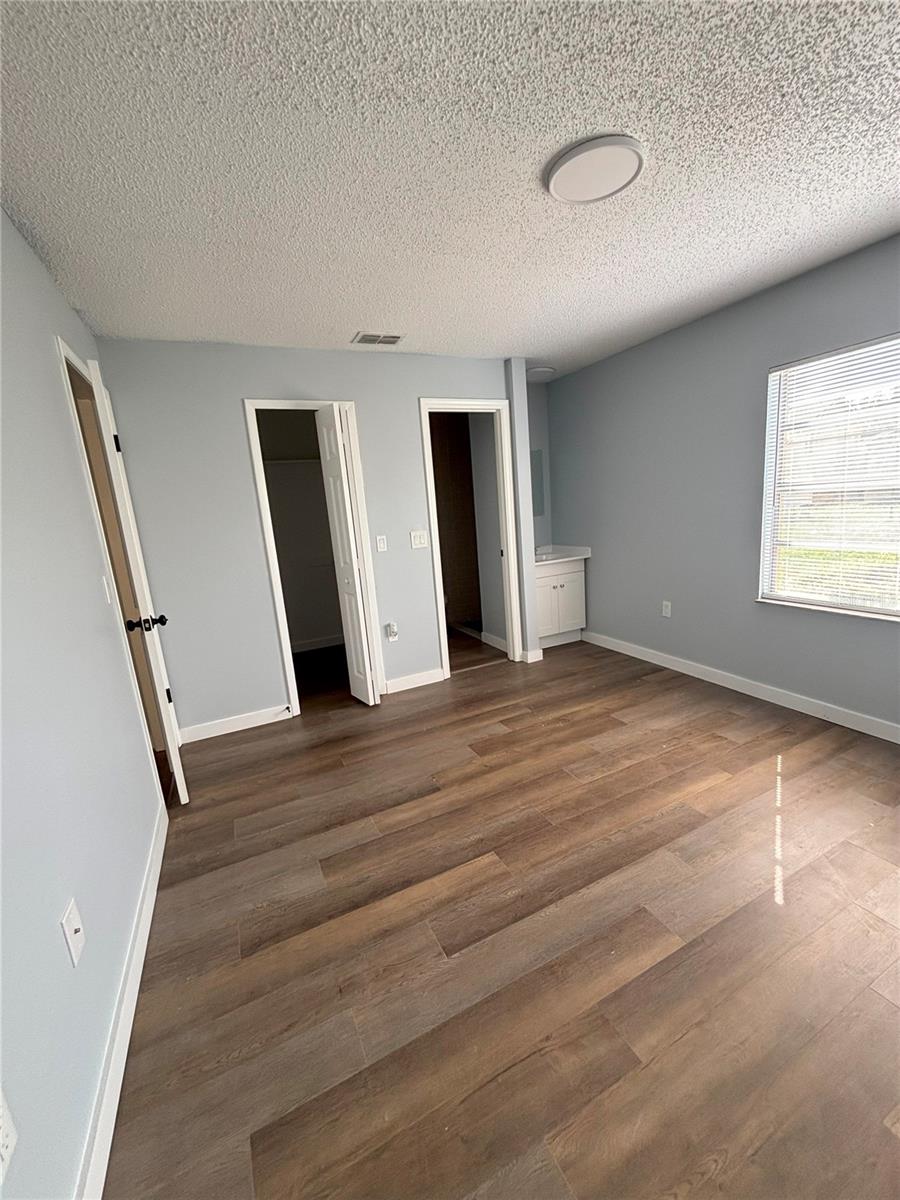 Image 12 of 20 For 1121 Woodman Way