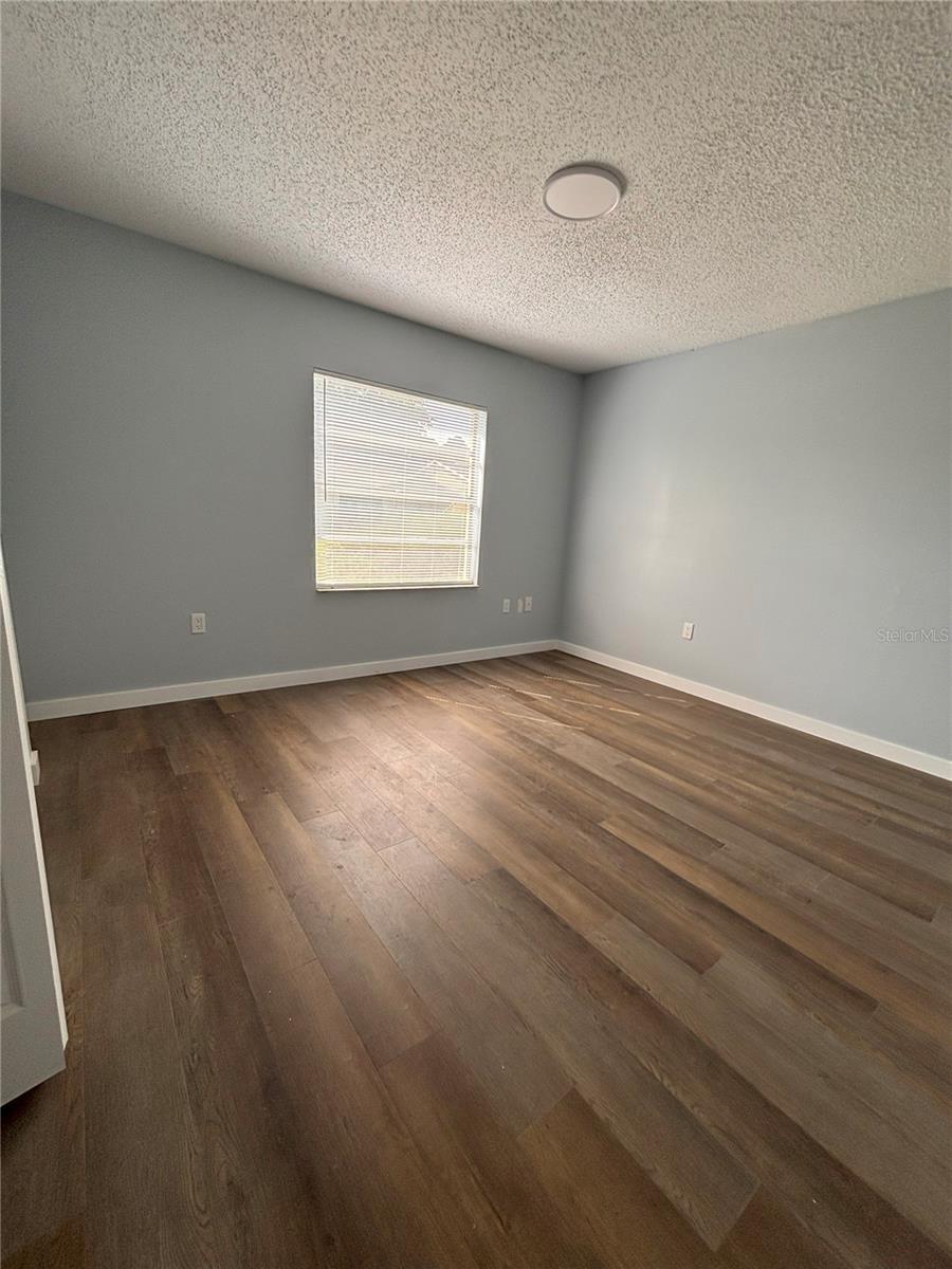 Image 13 of 20 For 1121 Woodman Way