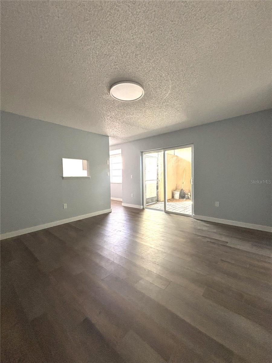 Image 2 of 20 For 1121 Woodman Way