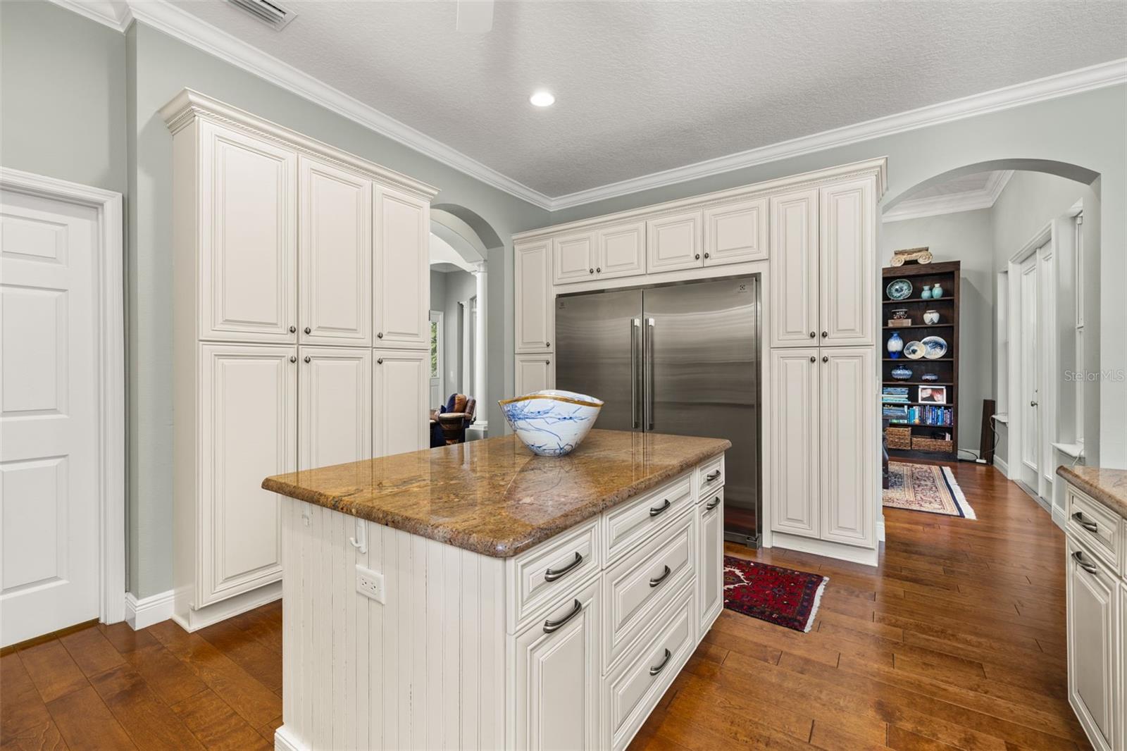 Image 37 of 100 For 1003 Oak Pond Drive
