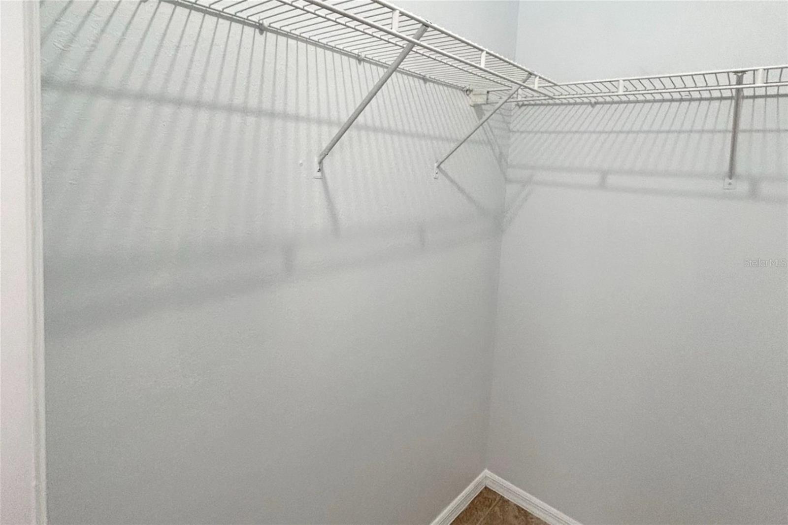 Image 10 of 16 For 1040 Buena Vista Drive 1033