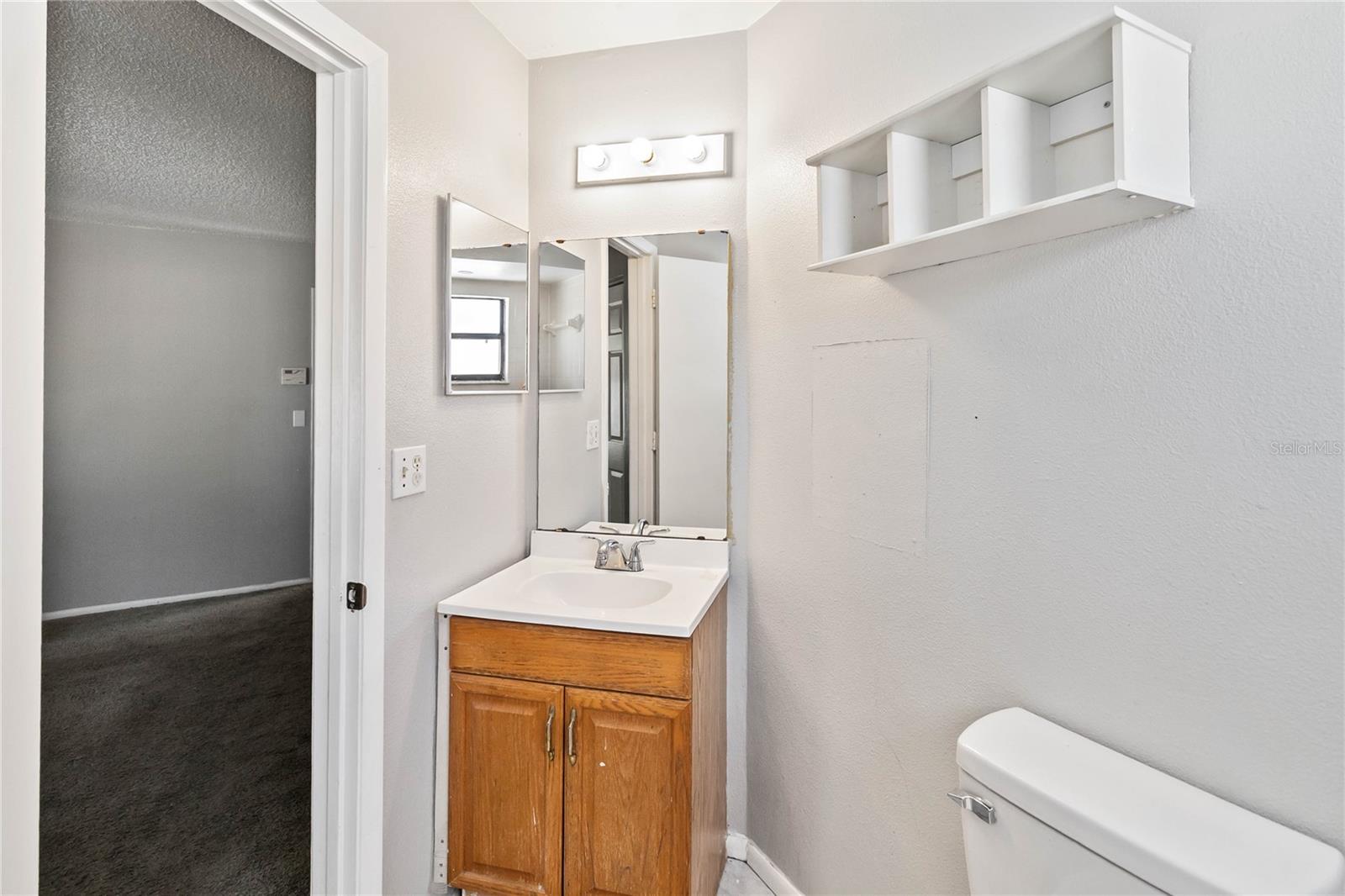 Image 11 of 23 For 218 Cranbrook Drive