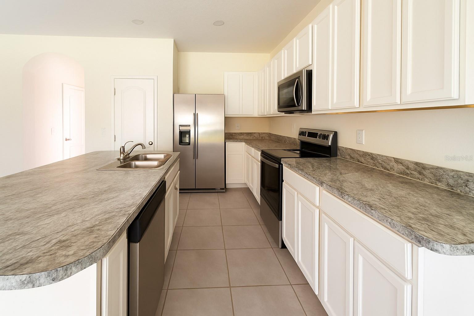 Image 5 of 10 For 1288 Yellow Finch Drive