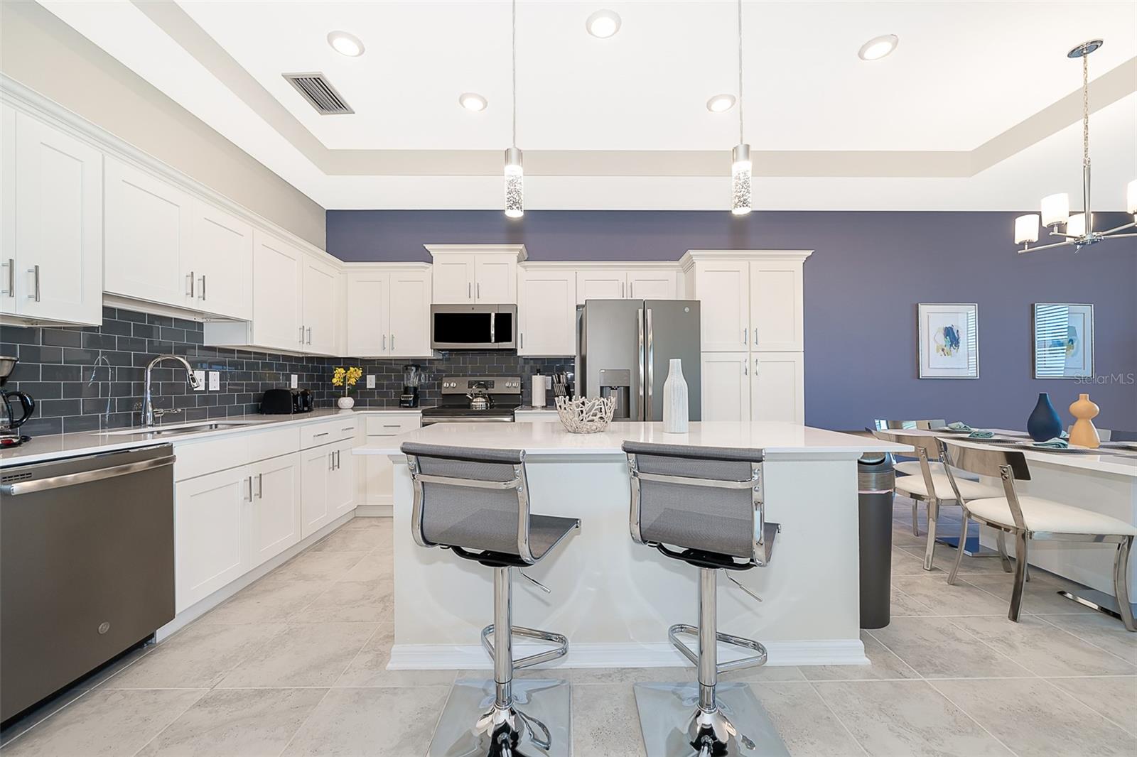 Image 11 of 26 For 3180 Paradox Circle 405