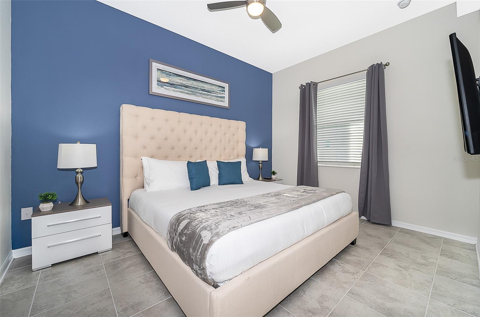 Image 7 of 26 For 3180 Paradox Circle 405