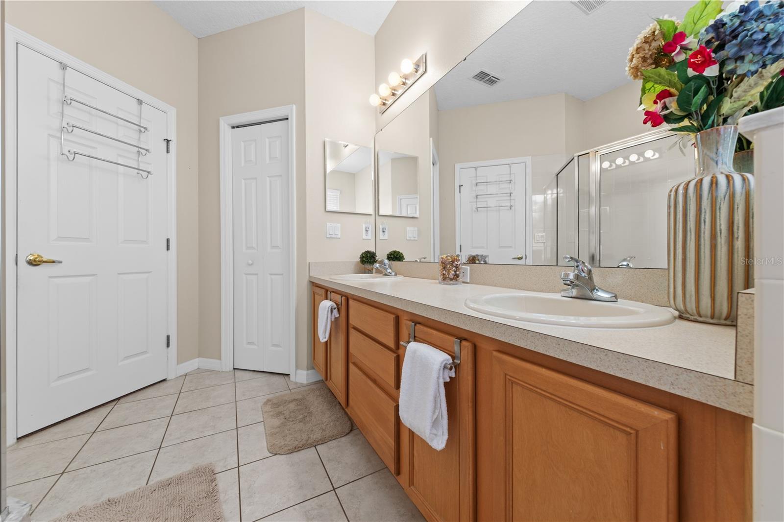 Image 16 of 51 For 182 Minniehaha Circle