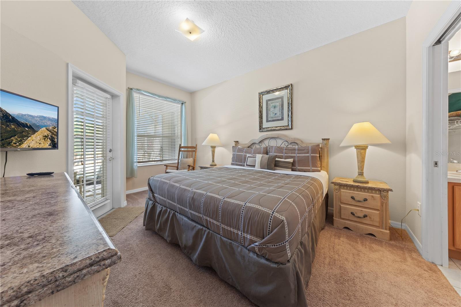 Image 18 of 51 For 182 Minniehaha Circle