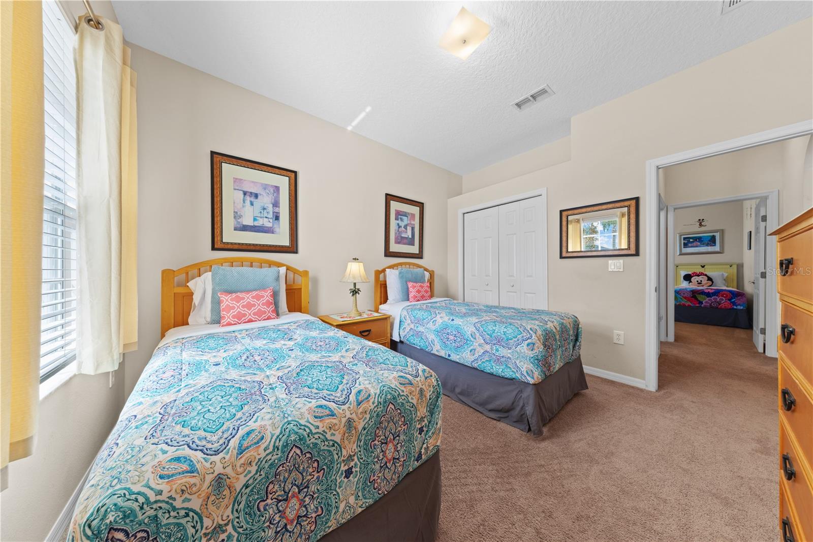 Image 22 of 51 For 182 Minniehaha Circle