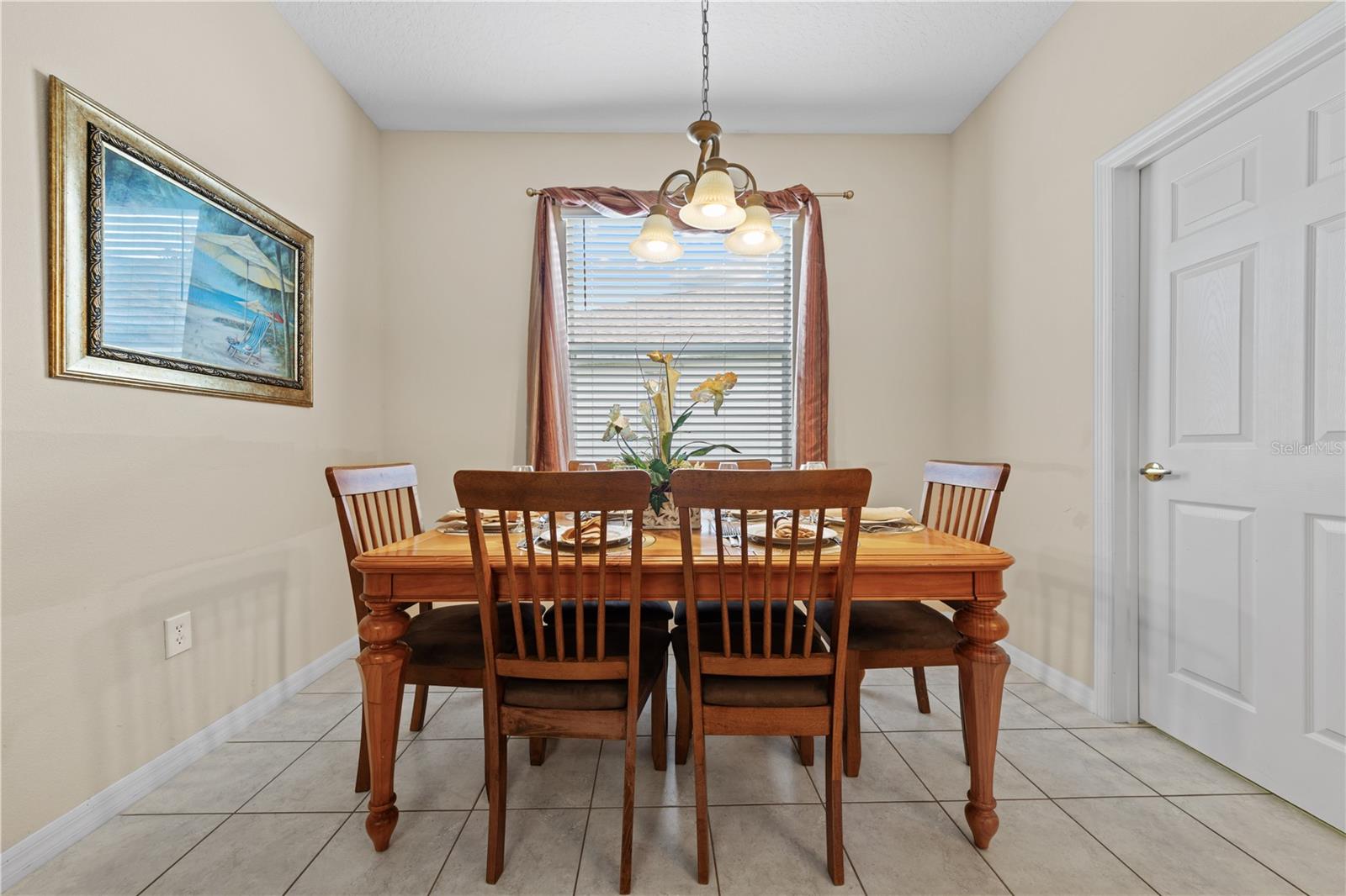 Image 29 of 51 For 182 Minniehaha Circle