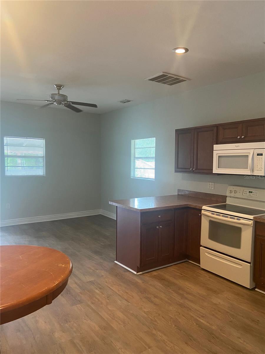 Image 13 of 13 For 228 Beaumont Avenue 4