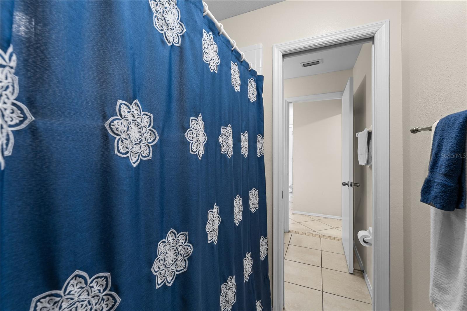 Image 23 of 35 For 14305 Bay Isle Drive