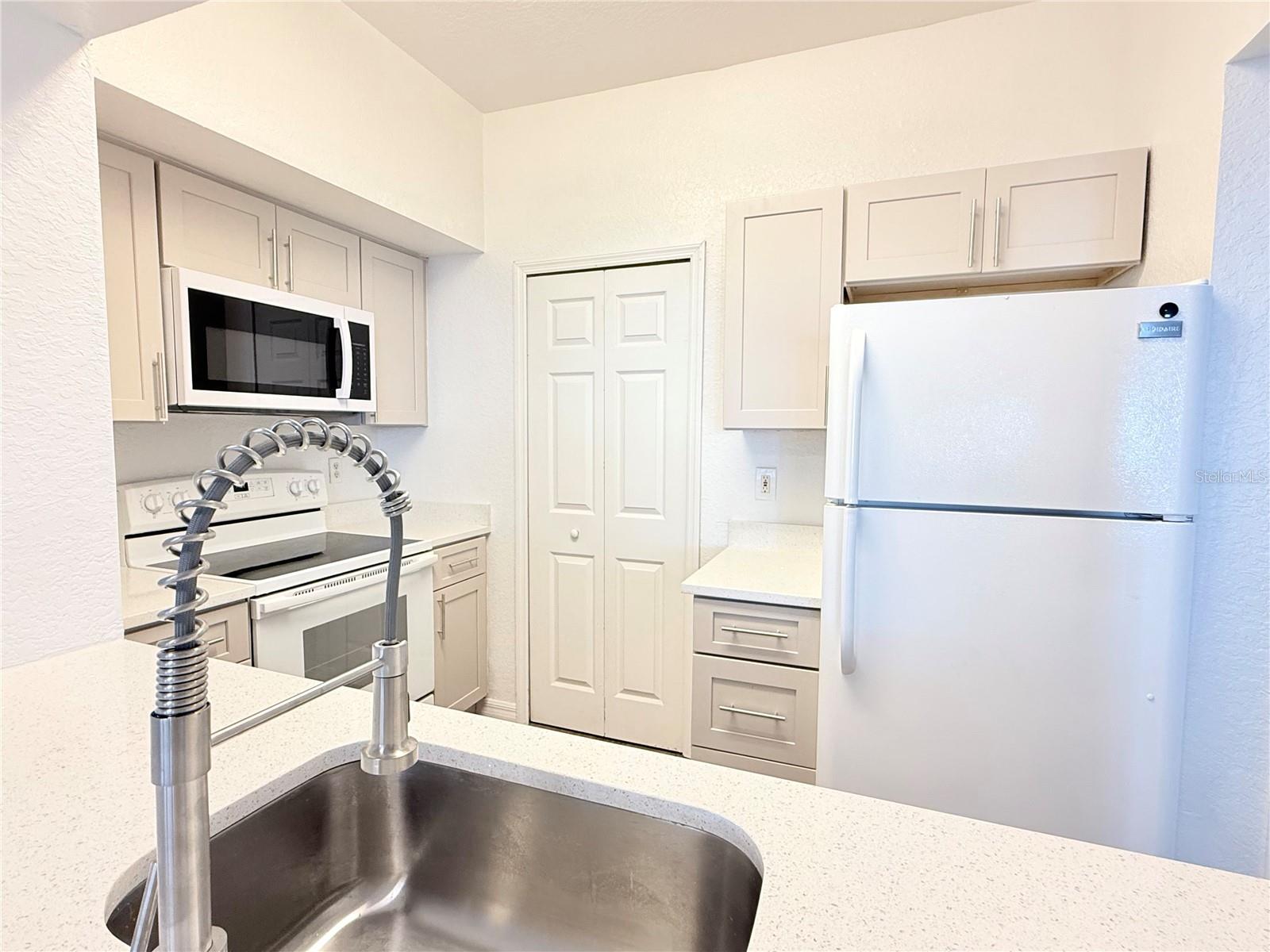 Image 5 of 32 For 2314 Midtown Terrace 1113