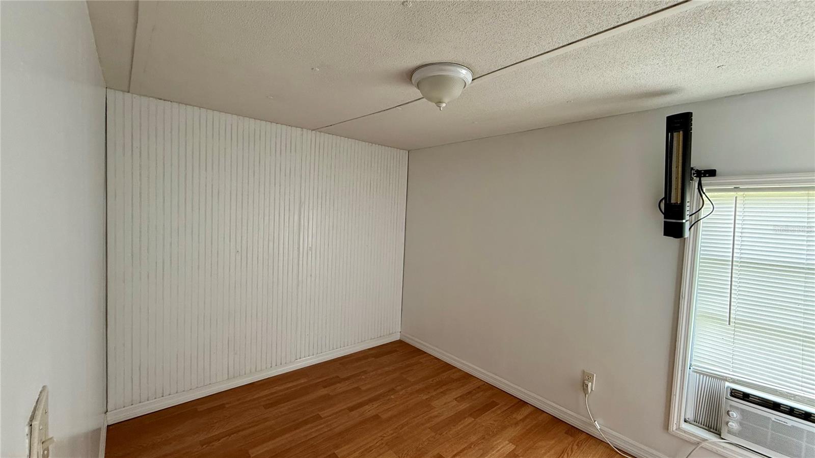 Image 2 of 20 For 5109 Hibiscus Road