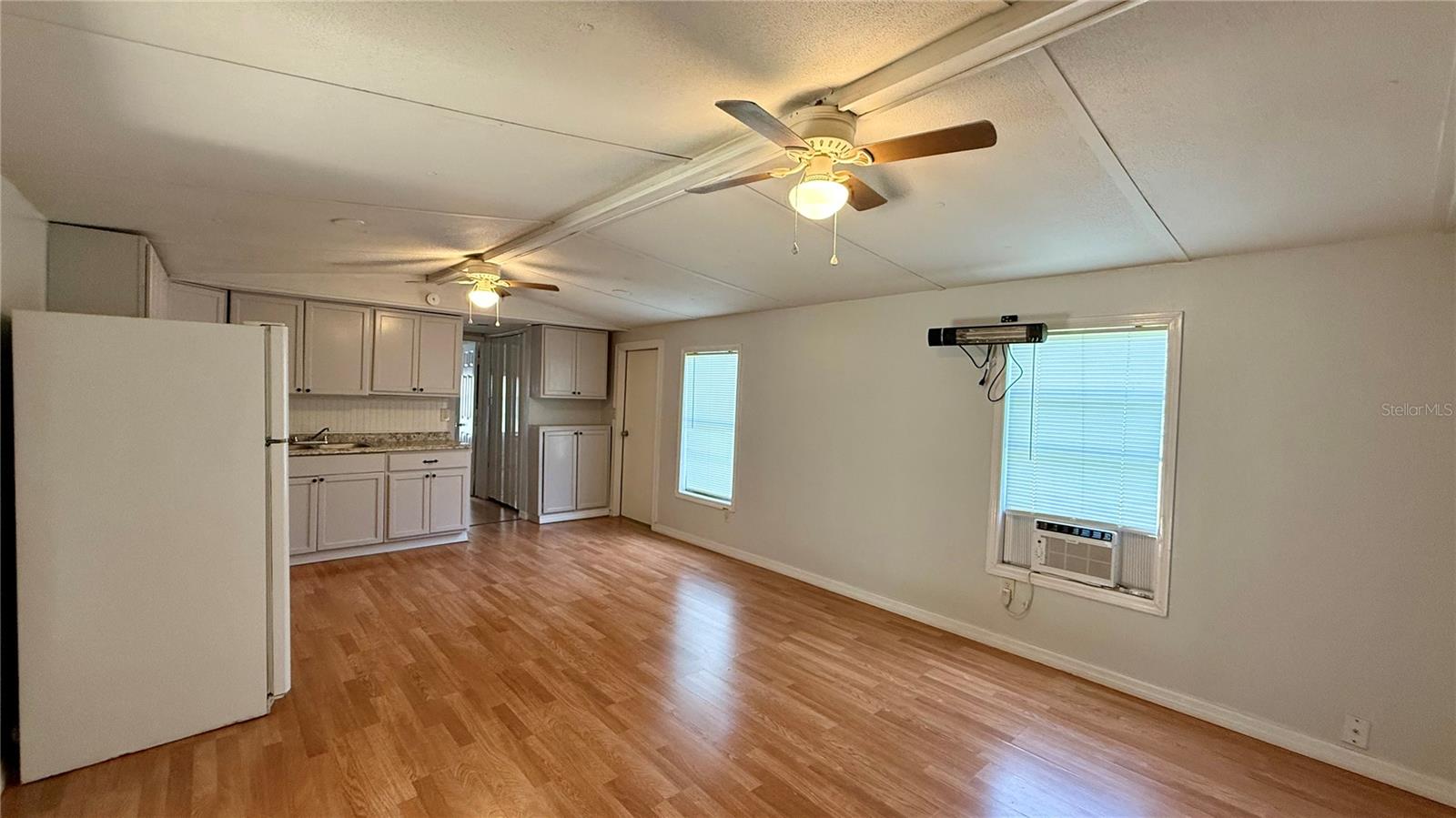 Image 4 of 20 For 5109 Hibiscus Road