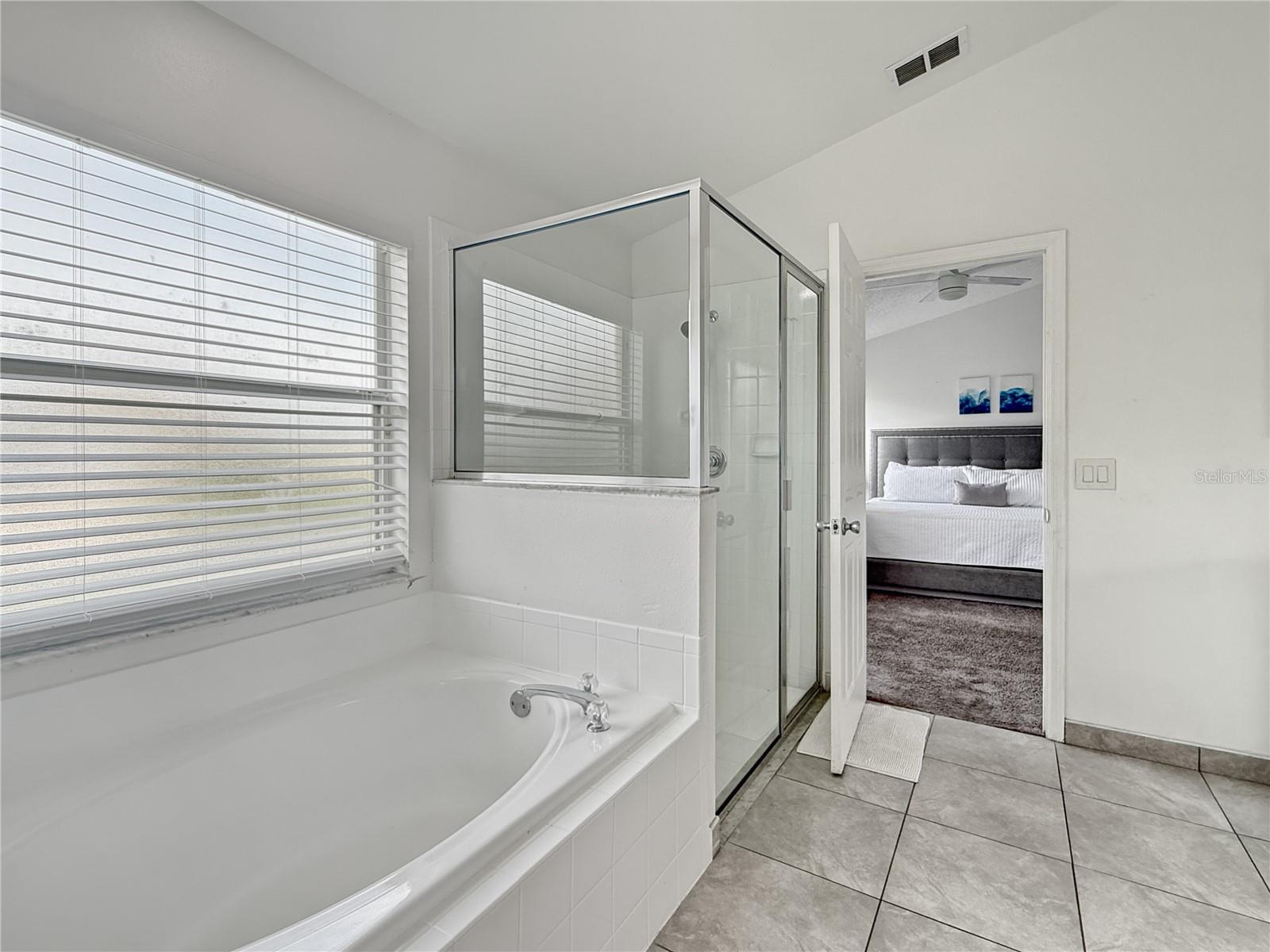 Image 18 of 28 For 2512 Oneida Loop