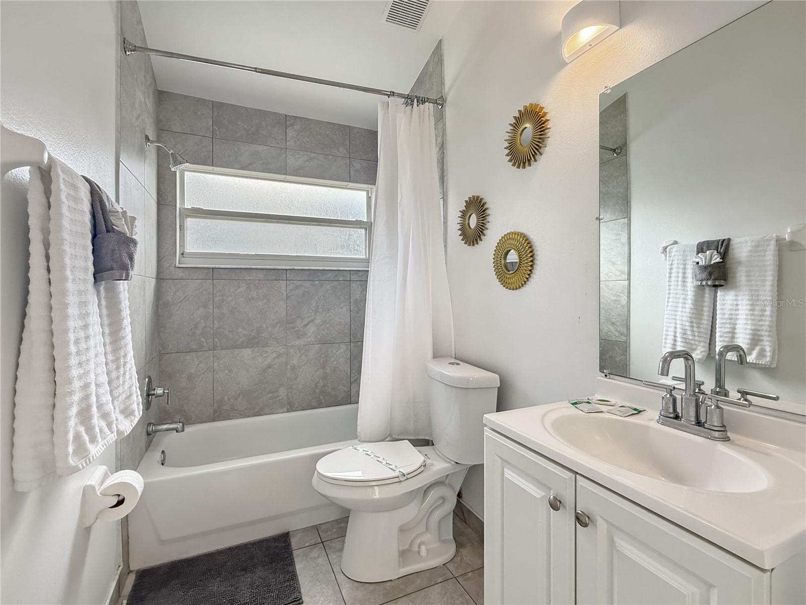 Image 21 of 28 For 2512 Oneida Loop