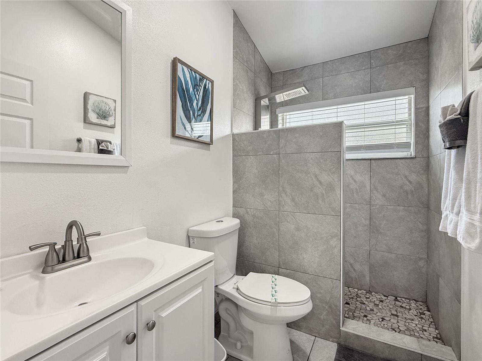 Image 24 of 28 For 2512 Oneida Loop