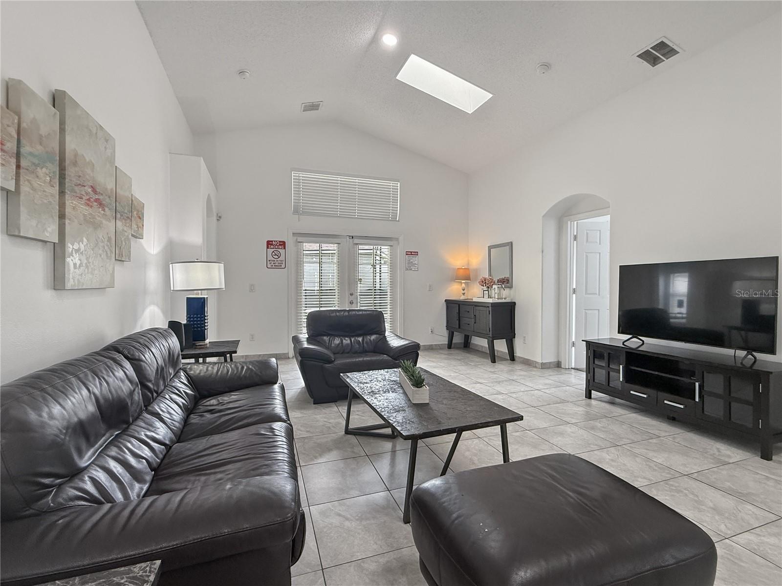 Image 8 of 28 For 2512 Oneida Loop