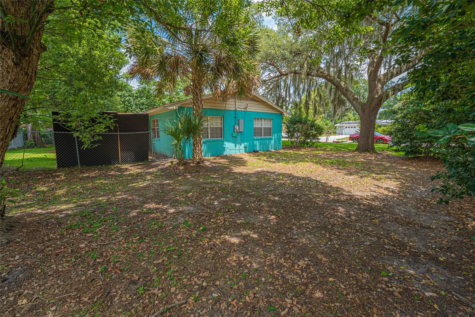 Image 9 of 11 For 640 Roberta Avenue