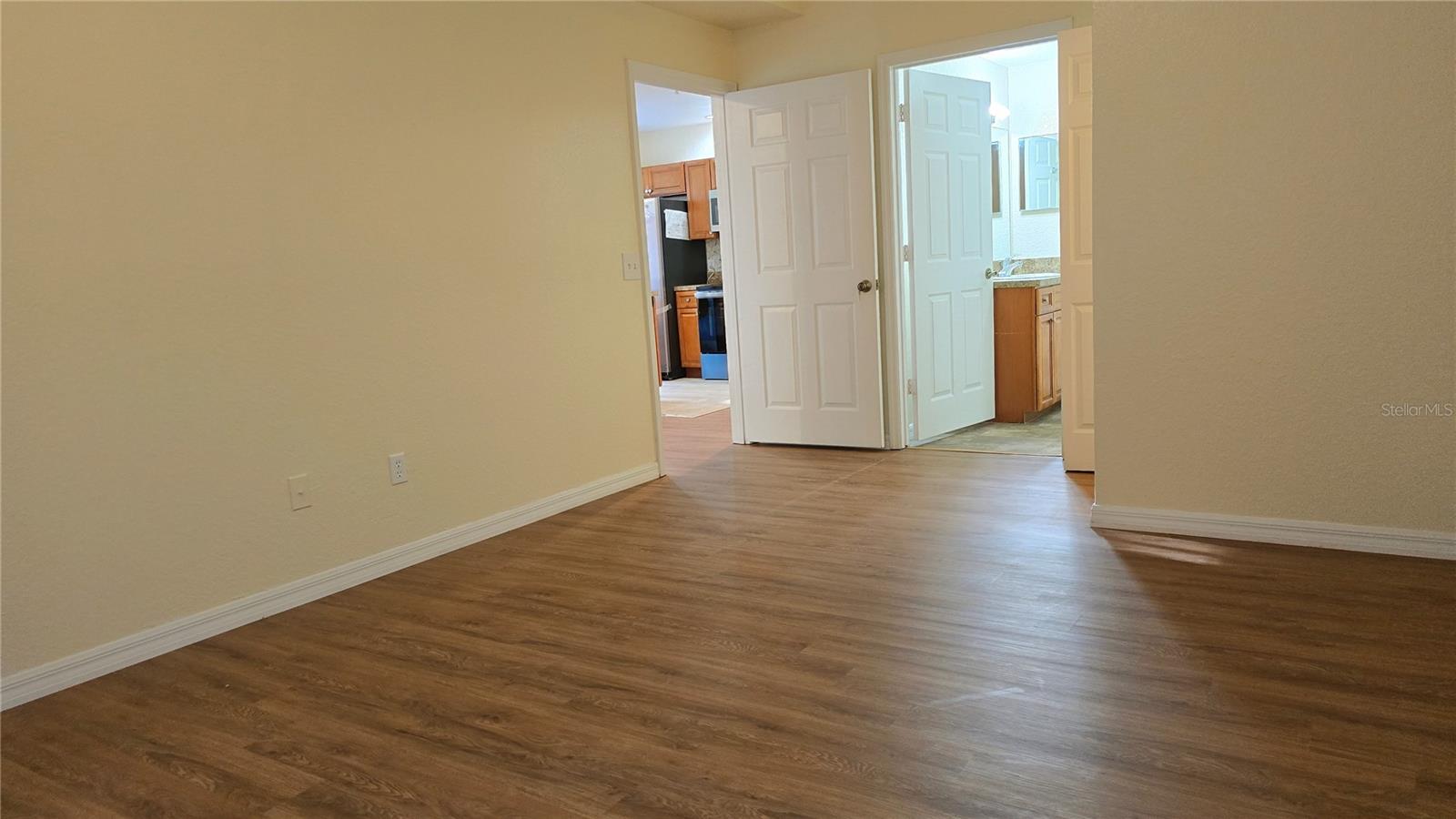 Image 11 of 39 For 4005 Santa Maria Drive 107