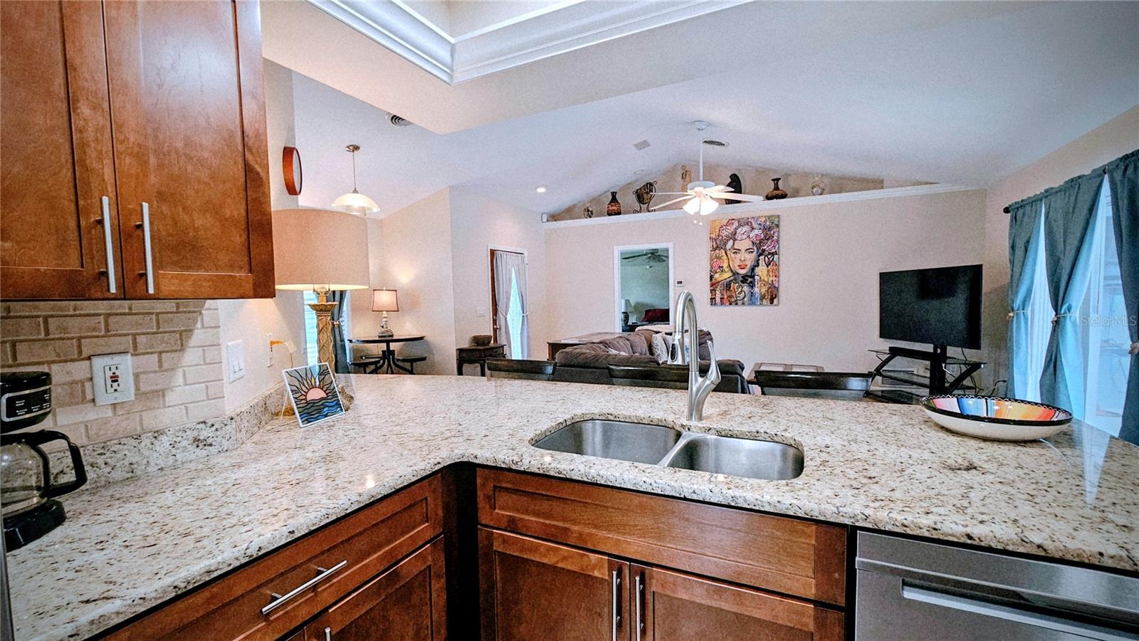 Image 19 of 48 For 881 Bayshore Drive